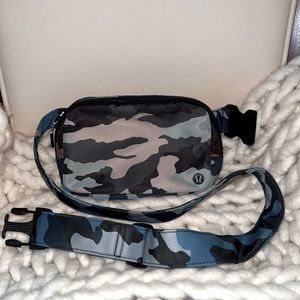 Like New Lululemon Everywhere Belt bag in teal/ blue/gray/pink camouflage